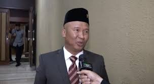 Dari Bupati Jadi Wakil Rakyat: Transformasi Politik Mukhlis Basri