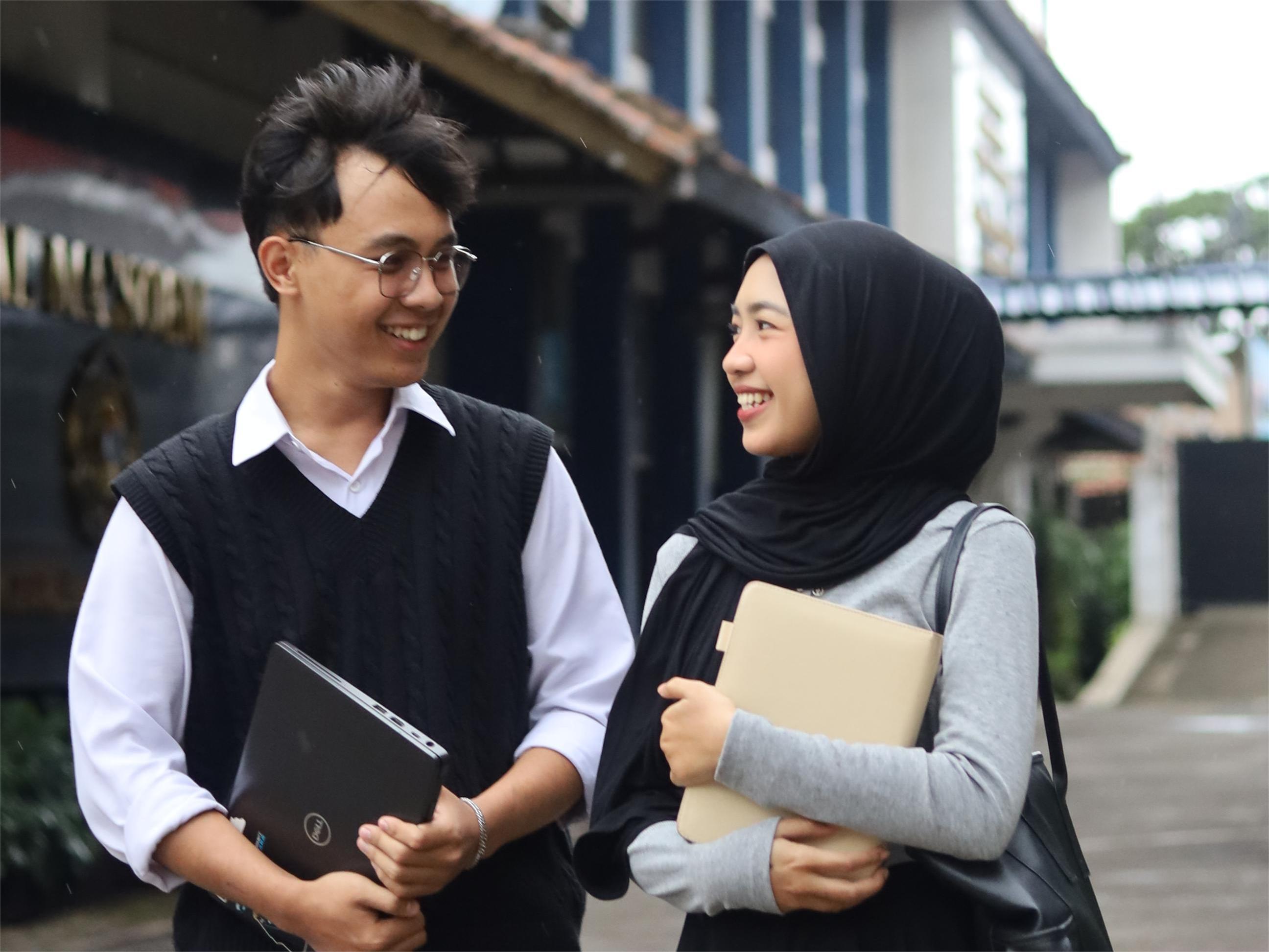 Maukah Anda Kuliah S1 Sistem Informasi Gratis Sepenuhnya Cukup Dengan Hafalan Minimal Dua Juz Al Quran